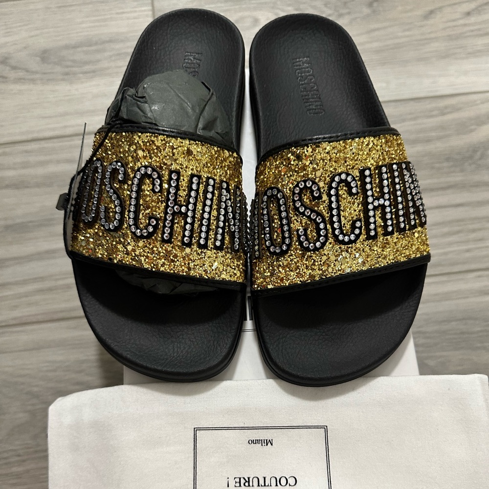 Moschino slides never worn